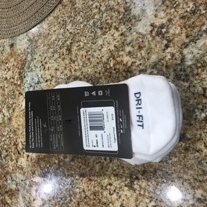 Nike Accessories - Nike no show new socks fits size 5-10 women Nike Accessories - Nike no show new socks fits size 5-10 women